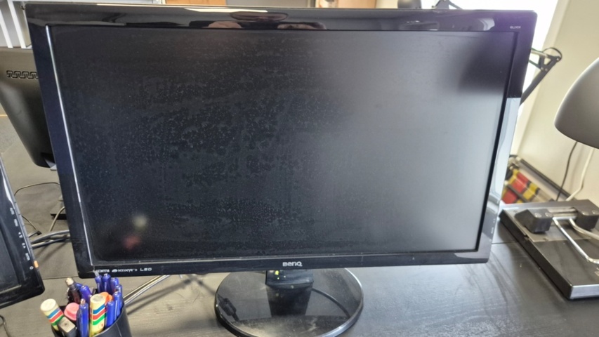 1532835-7 Office furniture with equipment