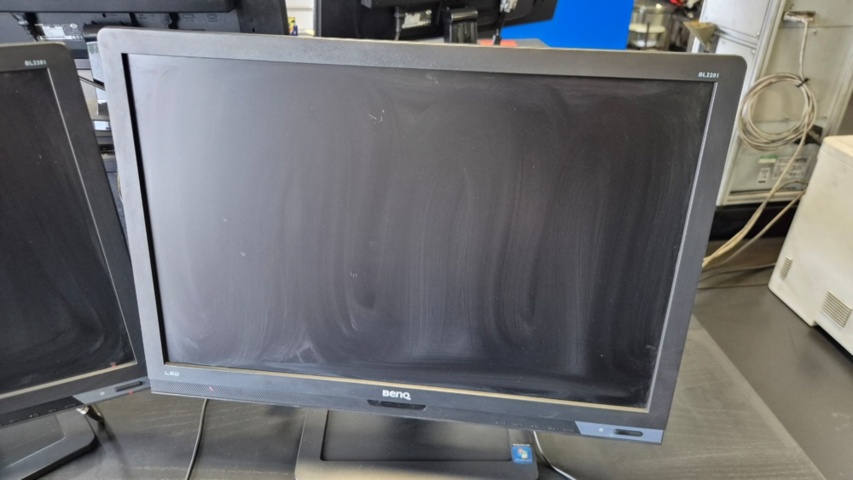 1532836-3 Office furniture with equipment