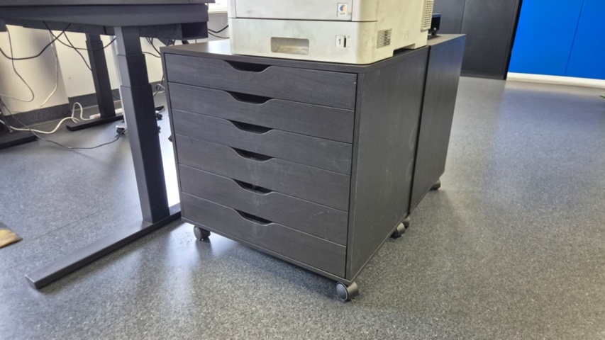 1532836-6 Office furniture with equipment