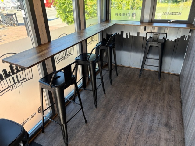 1534036-11 Komplett restaurangcontainer/streetfood