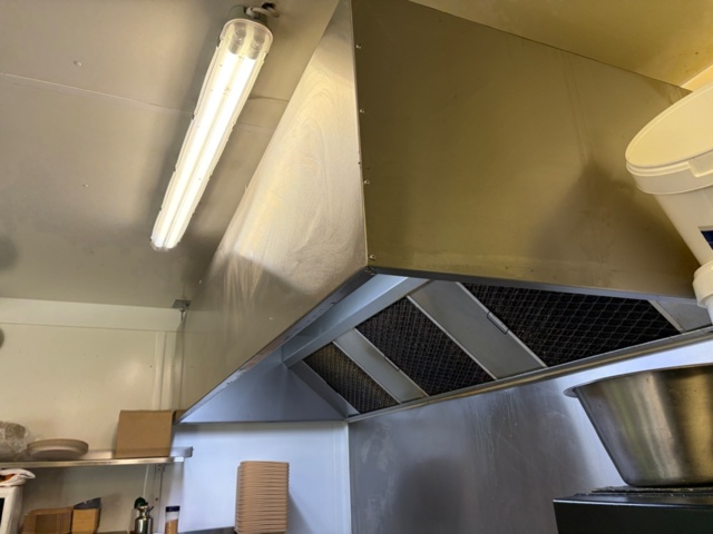 1534036-15 Komplett restaurangcontainer/streetfood