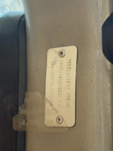 1529696-10 Matrix Chest Press - 2003