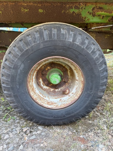 1529326-11 Tippkärra med ramper