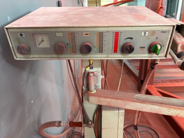 1482660-5 Powder coating equipment with paint sprayer - Gema PGC 1