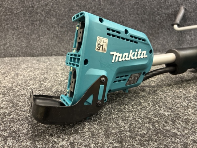 1534234-4 Grästrimmer Makita DUR368A