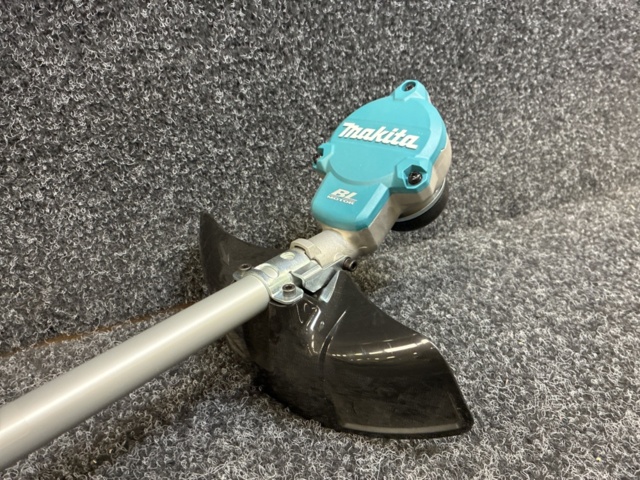 1534234-19 Grästrimmer Makita DUR368A
