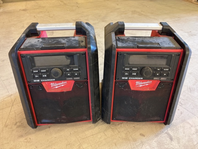 1511265-1 Arbetsradio/laddare med BT - x2 enheter - Milwaukee M18 RC