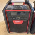 1511265-2 Arbetsradio/laddare med BT - x2 enheter - Milwaukee M18 RC