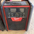 1511265-5 Arbetsradio/laddare med BT - x2 enheter - Milwaukee M18 RC