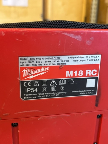 1511265-11 Arbetsradio/laddare med BT - x2 enheter - Milwaukee M18 RC