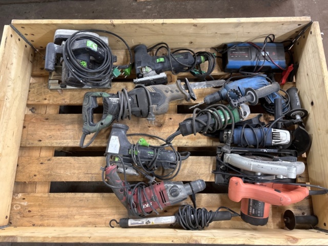 1482662-1 Power tools 9 pcs - Festool, Hitachi, Makita, Black & Decker