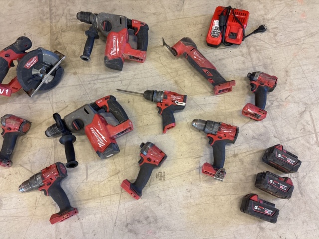 1511274-3 Machine and accessory package - Milwaukee #2