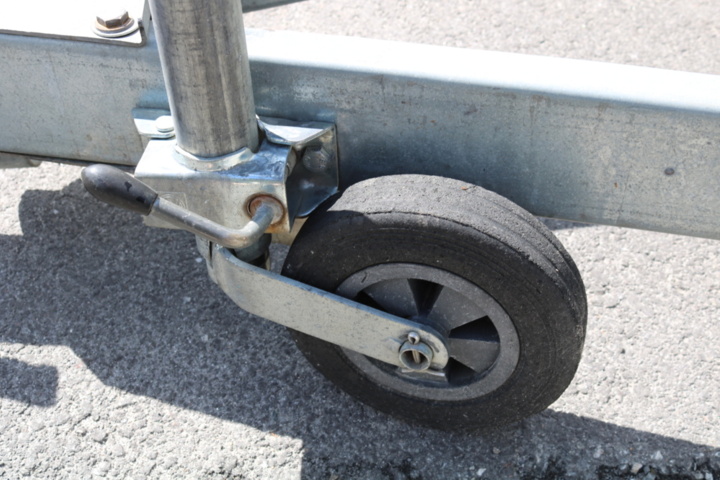 1514933-27 Trailer Tiki CS265-R. 2015
