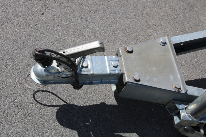 1514933-30 Trailer Tiki CS265-R. 2015