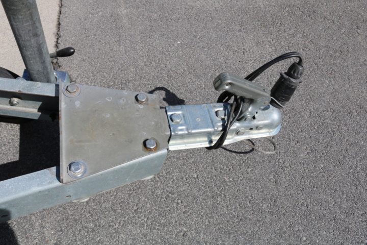 1514933-31 Trailer Tiki CS265-R. 2015