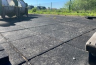 1532612 Fallskyddsplatta för lekplats, ca 50 kvm (på pall)
