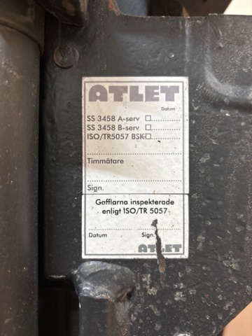 1482669-8 Forklift with charger - Linde E16S -1991