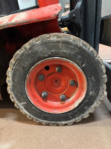 1482669-13 Forklift with charger - Linde E16S -1991