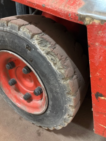1482669-16 Forklift with charger - Linde E16S -1991