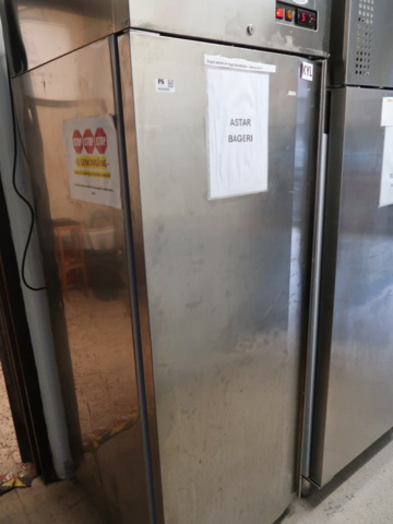 1070393-2 Refrigerator