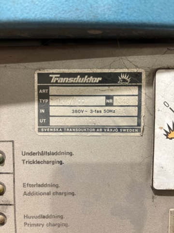 1482669-20 Forklift with charger - Linde E16S -1991