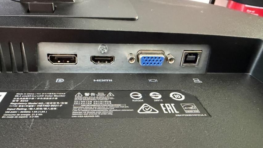 1534420-4 HP E232 bildskärmar, 4 st