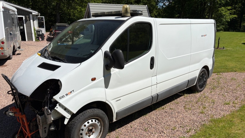 1534422-1 Opel Vivaro Van 2.9t 2.0 CDTI Quickshift, 114hp, 2010 (Repair item)