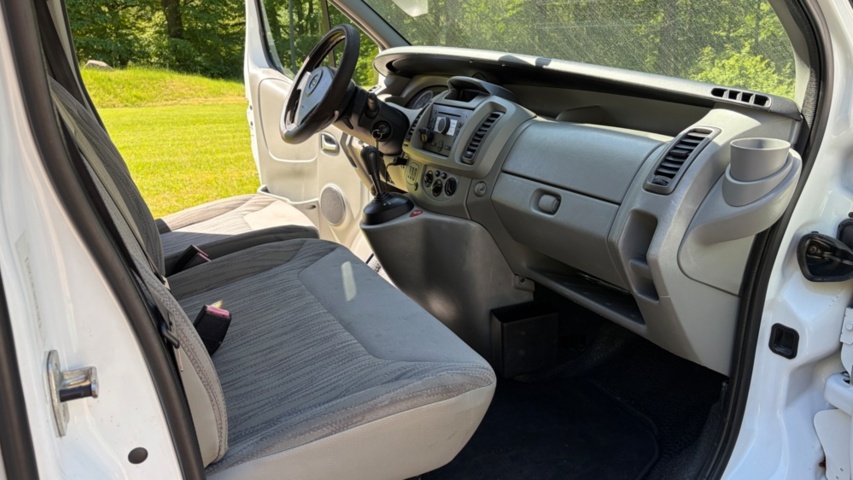 1534422-8 Opel Vivaro Van 2.9t 2.0 CDTI Quickshift, 114hp, 2010 (Repair item)