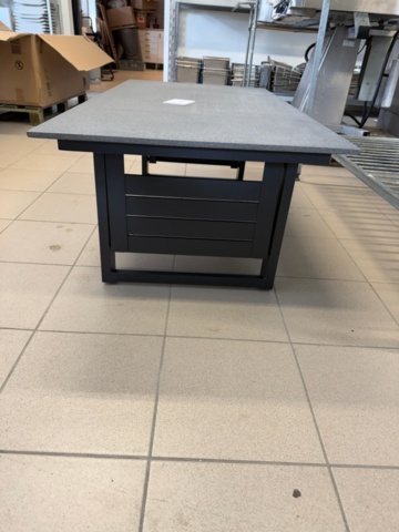 1176694-3 Nytt loungebord 125x65 cm, bordet är Höjdjusterbart