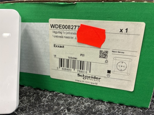 1534263-4 10 st Vägguttag Schneider EXXACT 1-V