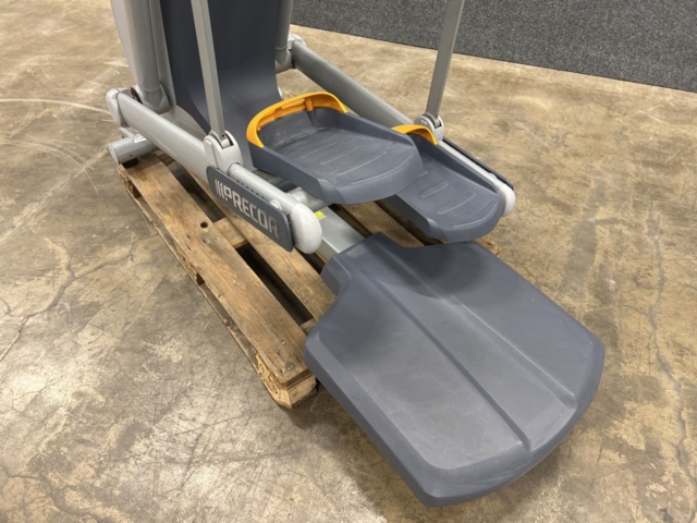 1534455-3 Crosstrainer Precor AMT