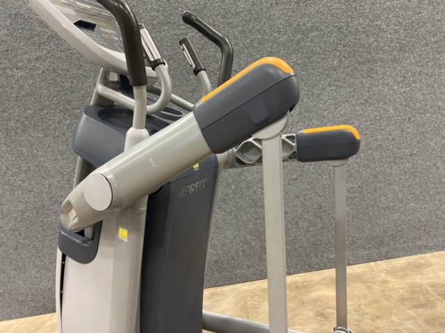 1534455-5 Crosstrainer Precor AMT