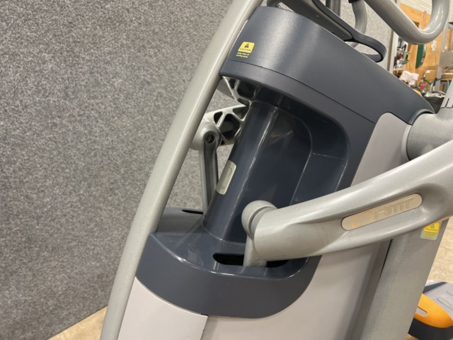1534455-8 Crosstrainer Precor AMT