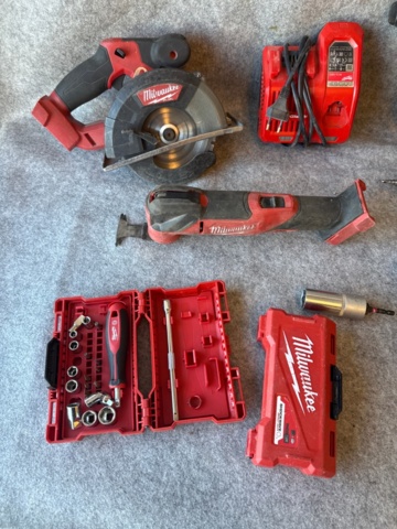 1482331-2 Tool Kit - Milwaukee