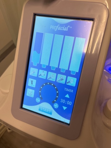 1351463-3 Hudvårdsmaskin med tillbehör - Beauty Instrument (7-huvud småbubbel) -2022