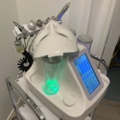 1351463-2 Hudvårdsmaskin med tillbehör - Beauty Instrument (7-huvud småbubbel) -2022