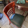 1532927-6 Restaurangmöblemang - Bord, stolar och TV