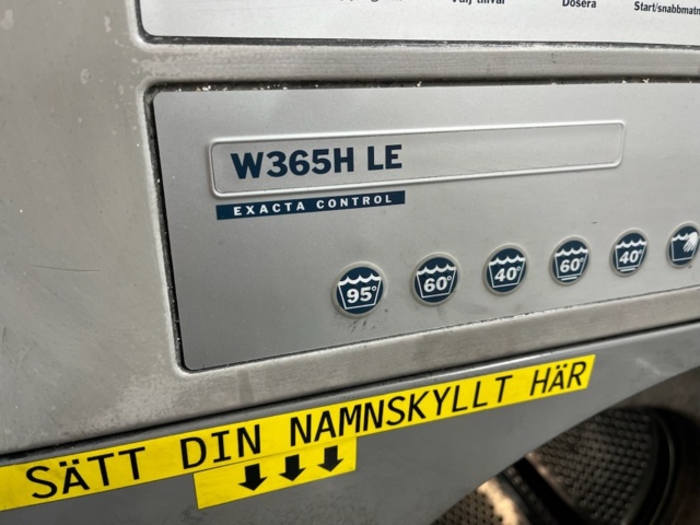 1534134-5 Industritvättmaskin och torktumlare Electrolux