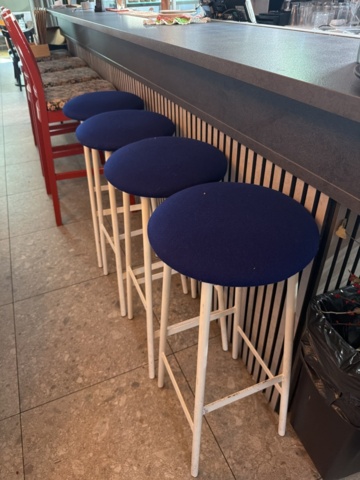 1532928-4 Platsbyggd bar för demontering