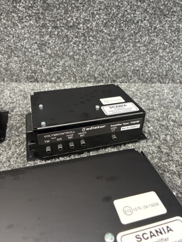 1534382-4 5 sound amplifiers Scania TH 970F