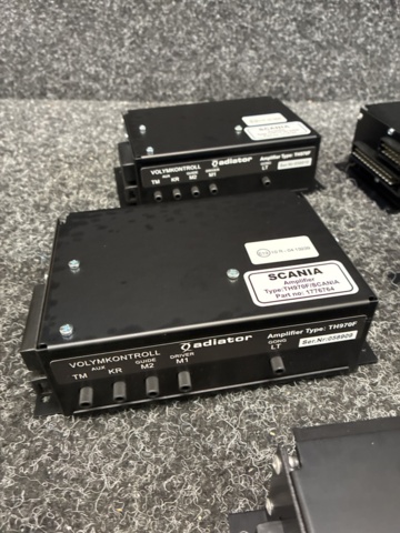 1534382-5 5 sound amplifiers Scania TH 970F