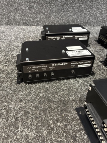1534383-6 5 sound amplifiers Scania TH 970F