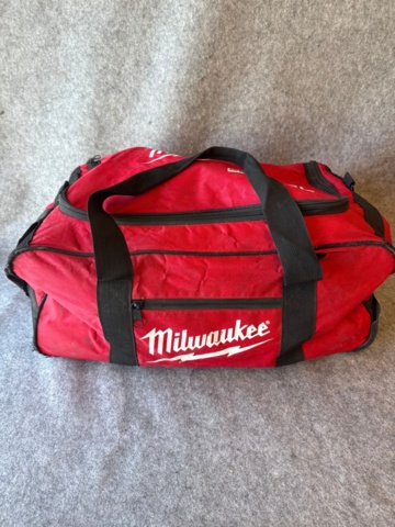 1482334-13 Tool Kit - Milwaukee