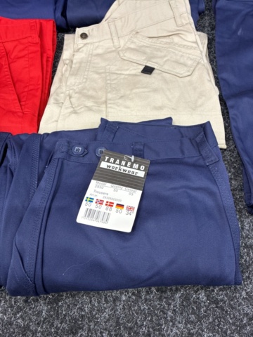 1529273-9 10 pcs Work trousers, Size 50