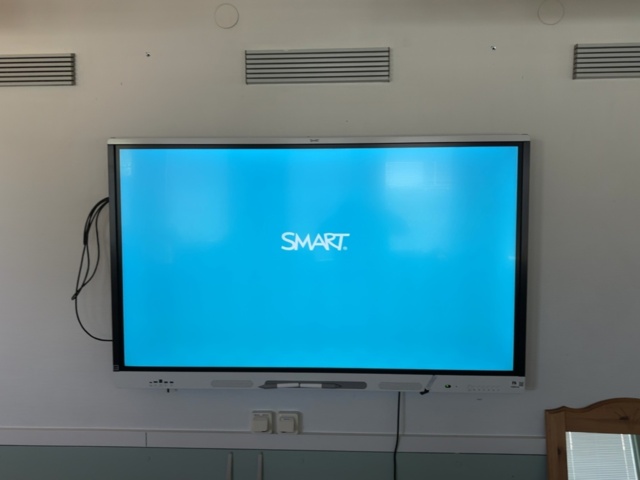 1500016-1 Interaktiv skrivtavla med tillbehör – SMART Board MX065-V3