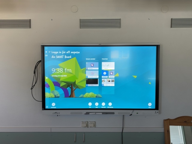 1500016-2 Interaktiv skrivtavla med tillbehör – SMART Board MX065-V3