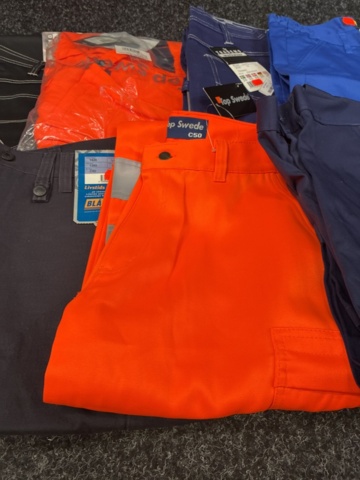1529275-11 10 pcs Work trousers, Size 50