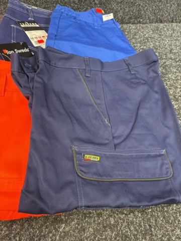 1529275-12 10 pcs Work trousers, Size 50