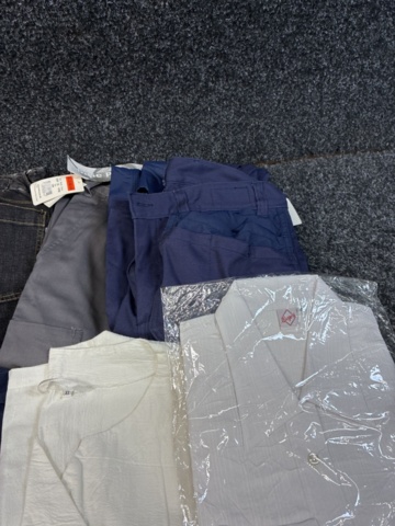 1534525-4 10 pcs Protective clothing, Size 44/XL