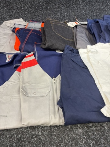 1534525-8 10 pcs Protective clothing, Size 44/XL